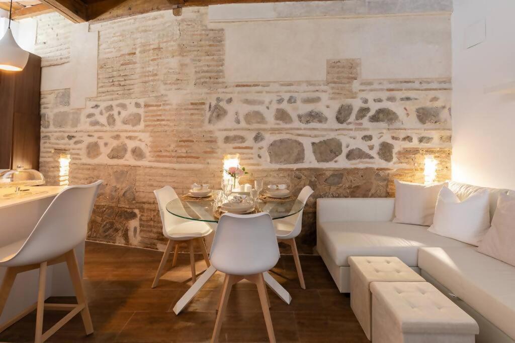 Apartamentos Boutique Hya Toledo Bagian luar foto