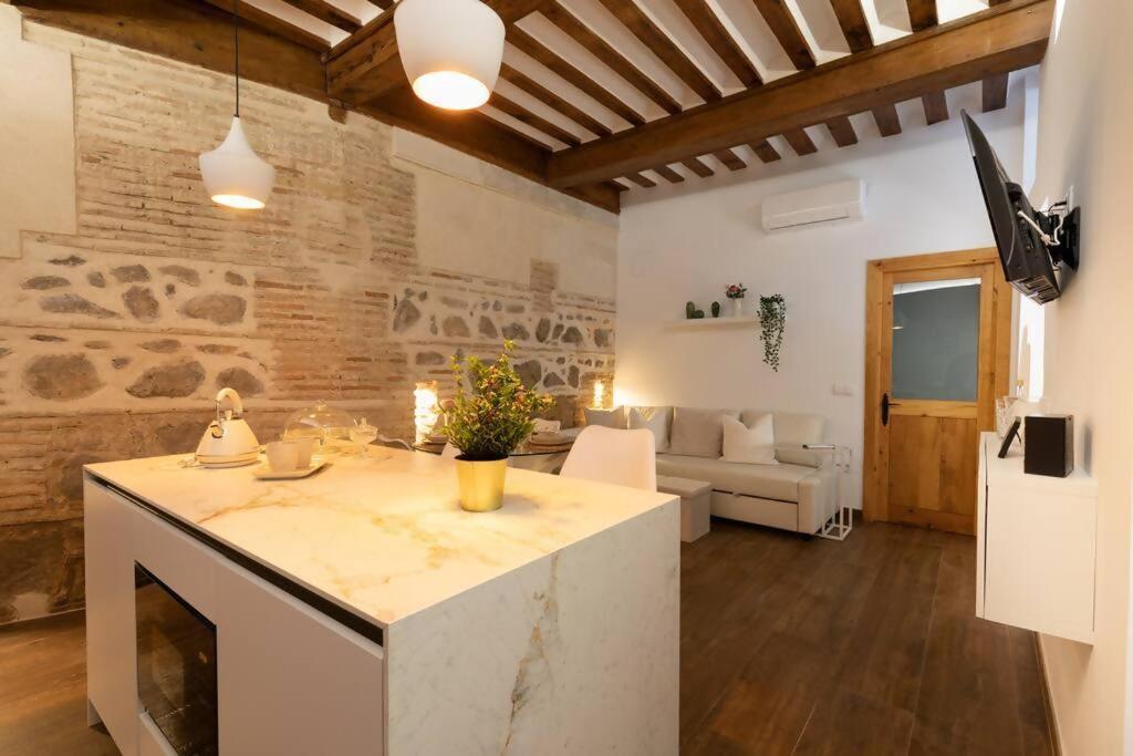 Apartamentos Boutique Hya Toledo Bagian luar foto