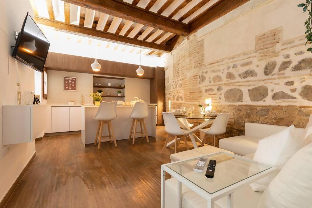 Apartamentos Boutique Hya Toledo Bagian luar foto